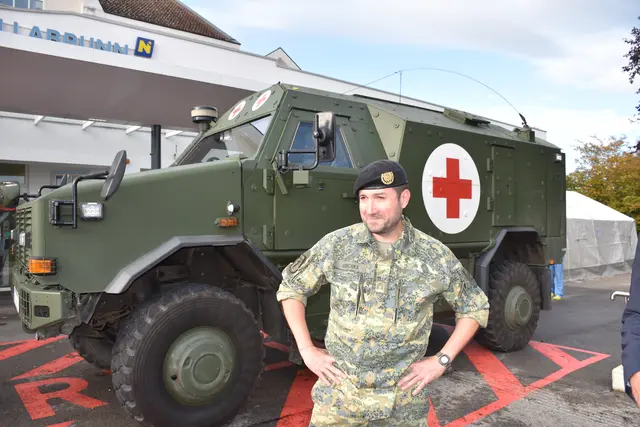 Bei einer Blackout-Übung im Landesklinikum Hollabrunn mit dem Bundesheer im Jahr 2024 - Major Johannes Gurschka (Bolfraskaserne Mistelbach) | Foto: Alexandra Goll