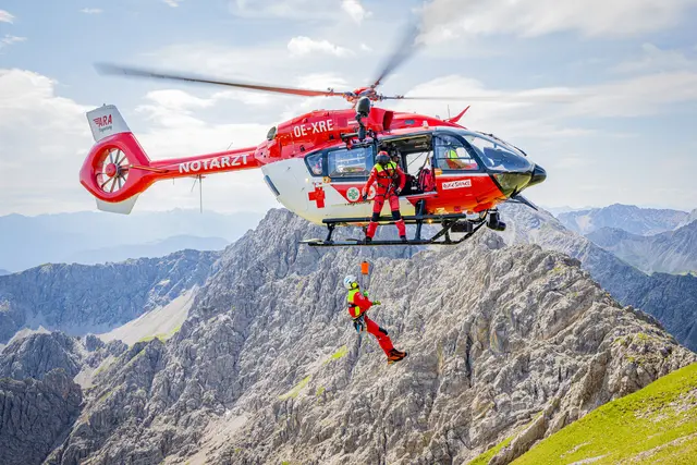 Die Flugrettungsprofis der ARA Flugrettung absolvierten im vergangenen Jahr 344 Windeneinsätze – so viele wie noch nie zuvor in der mittlerweile fast 25-jährigen Geschichte des gemeinnützigen Unternehmens. | Foto: ARA/Tomas Kika