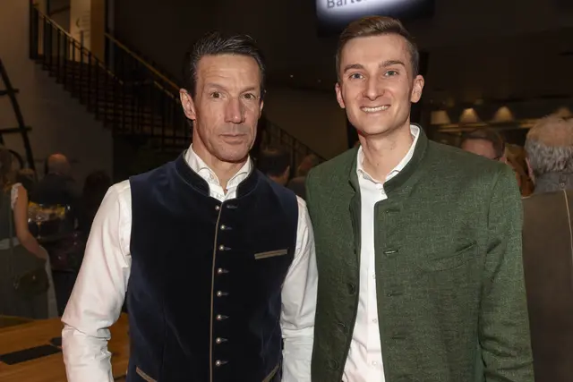 Ex-Tourenwagen-Champion Manuel Reuter (li.) mit Brandlhof-Hoteldirektor Thomas Bauer. | Foto: Gut Brandlhof
