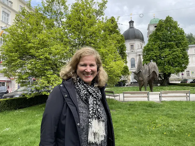 Die Salzburger Fremdenführerin Inez Reichl mag die Stadt Salzburg zu jeder Jahreszeit | Foto: Lisa Gold