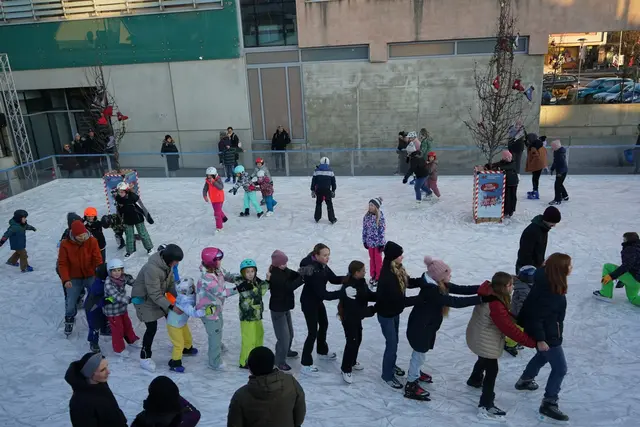Der Eislaufplatz in Köflach ist täglich geöffnet und wird sehr gut angenommen. | Foto: Stadtgemeinde Köflach