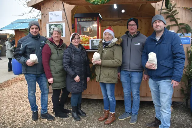Weihnachtsmarkt am Hacknerhof in Mitterkirchen, Familie Resch.  | Foto: Zinterhof