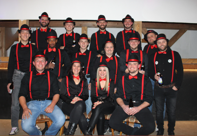 Naz-Gruppe mit den zwei Gotln. | Foto: Naz-Gruppe