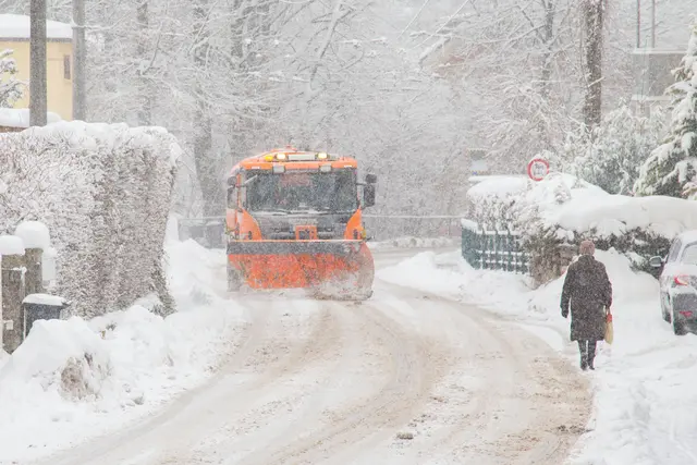 Laut Wetterprognosen wird für die Stadt Salzburg Niederschlag erwartet. Die Menschen sind zur Vorsicht aufgerufen. Der Winterdienst ist vorbereitet. | Foto: Neumayr