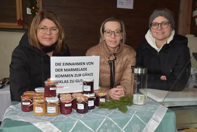 Weihnachtsmarkt 2025 am Hacknerhof in Mitterkirchen, Familie Resch.  | Foto: Zinterhof