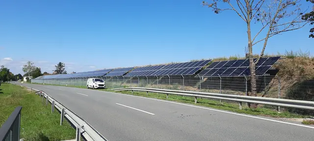 PV-Anlage beim Erdlärmschutzwall. | Foto: Marktgemeinde Fels am Wagram