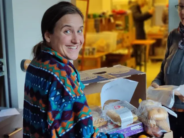 Unterstützung in Form von regelmäßigen Hilfspaketen | Foto: Verein Together