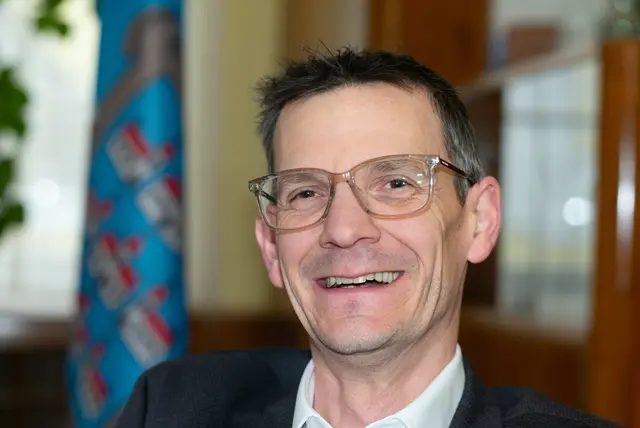 Vorerst Bürgermeister: Peter Teix (ÖVP) hat gut lachen. | Foto: Santrucek