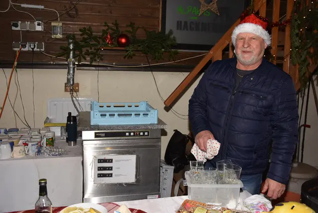Weihnachtsmarkt 2025 am Hacknerhof in Mitterkirchen, Familie Resch.  | Foto: Zinterhof