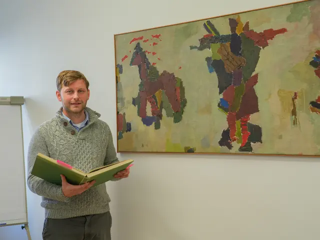  Als Diözesankonservator beschäftigt sich Stefan Schöch immer wieder mit dem Werk Max Weilers. | Foto: Cincelli/dibk.at