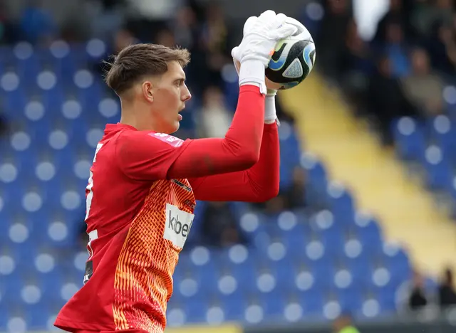 Franz Stolz soll dem GAK für den Klassenerhalt im Frühjahr ein sicherer Rückhalt sein.  | Foto: GEPA