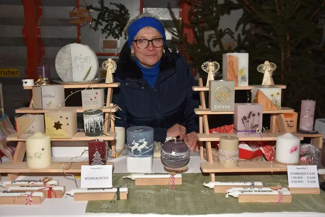 Weihnachtsmarkt am Hacknerhof in Mitterkirchen, Familie Resch.  | Foto: Zinterhof