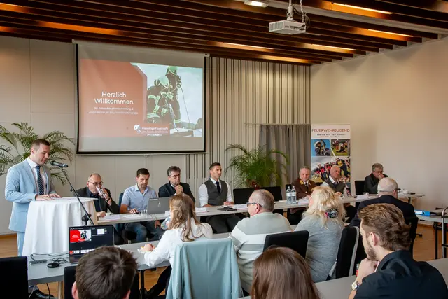 Feuerwehrkommandant Philipp Michalek | Foto: Daniel Wirth