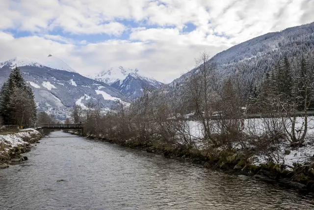 Das Land Salzburg investiert 2026 rund 10,5 Millionen Euro in Hochwasserschutz und Gewässerökologie. Ein Schwerpunkt liegt dabei im Gasteinertal an der Gasteiner Ache (Archivbild).
 | Foto: Land Salzburg/Neumayr/Leopold