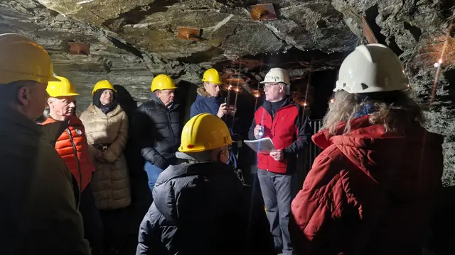 Ein besonderes Erlebnis im Schaustollen  | Foto: Knappenverein Arberg