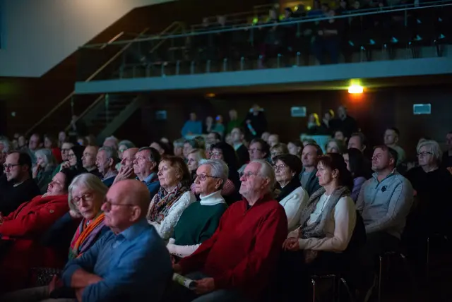 Großes Interesse der Bevölkerung. | Foto: Santrucek