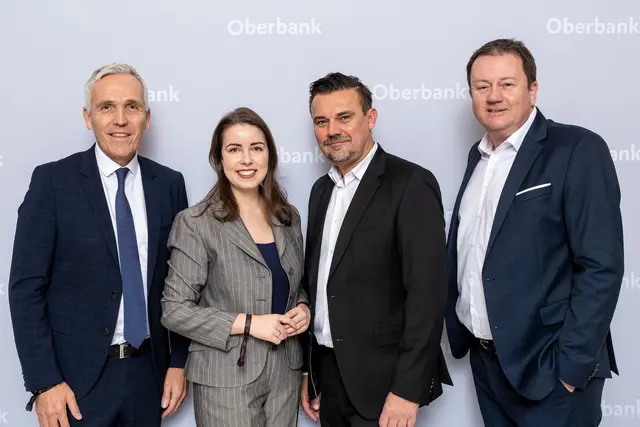 Gerhard Leitner (LIMAK), Lisa Sigl (WK OÖ), Roland Fürst und Helmut Herzog (Hofmann Personal) 