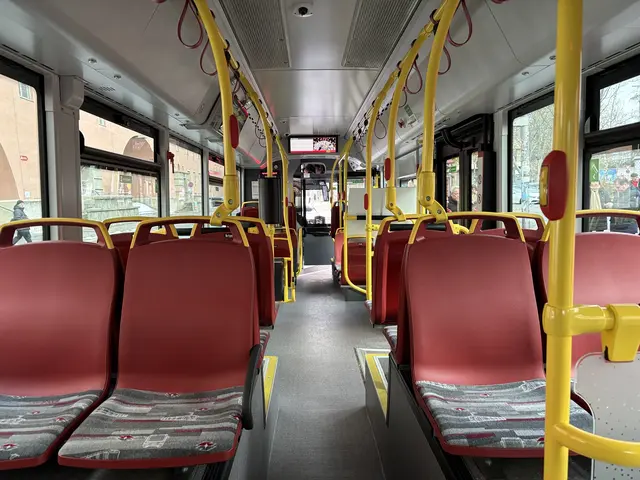 Die FPÖ kritisiert die neuen Wasserstoffbusse in Döbling unter anderem wegen zu geringer Temperatur im Fahrgastraum. | Foto: Andreas Pölzl/MeinBezirk