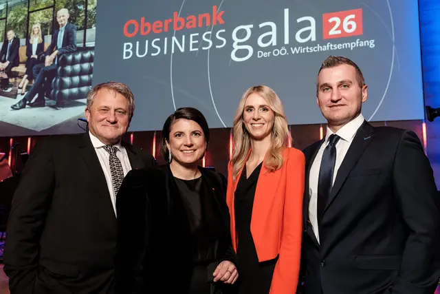 Mag. Florian Hagenauer, Mag.a Romana Thiem und Mag.a Isabella Lehner (Oberbank), Dominik Seyrl (Gendo)  