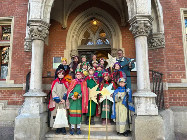 Die Pfarre zur Frohen Botschaft entsendet jedes Jahr seine fleißigen Sternsingerinnen und Sternsinger. Heuer wurden 7.000 Menschen eines Besuchs beehrt und Tausende Euro gesammelt. | Foto: Pfarre zur Frohen Botschaft