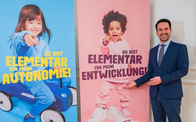 Bildungsminister Christoph Wiederkehr bei der Präsentation der neuen Kampagne am Freitag. Ziel ist es, das gesellschaftliche Ansehen des Berufs zu heben und mehr Menschen für eine Ausbildung in der Elementarpädagogik zu gewinnen. | Foto: APA-Images / SEPA.Media / Isabelle Ouvrard