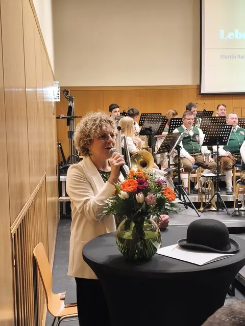 ...ließ Evelyn Schweinzger einmal mehr aufhorchen. | Foto: Günther Koch