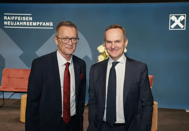 Der Gastgeber, RVS-Generaldirektor Heinz Konrad, mit dem Direktor des Thinktanks Agenda Austria, Franz Schellhorn. | Foto: Raiffeisenverband Salzburg