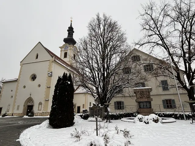 Besondere Kulturschauplätze: Die Stadtpfarrkirche Leibnitz mit dem Pfarrsaal und dem Pfarrgarten | Foto: MeinBezirk/W. Fischer