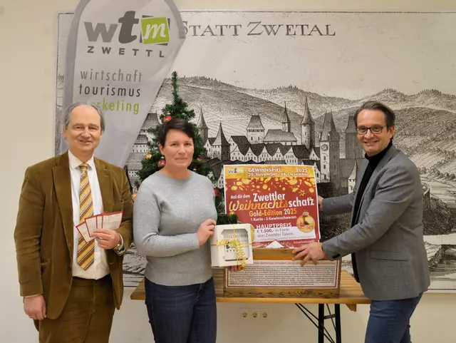 Notar Mag. Johannes Kienast, WTM-Obmann Stv. Stephanie Thaler und WTM-Obmann Rudolf Stolz | Foto: WTM-Zwettl