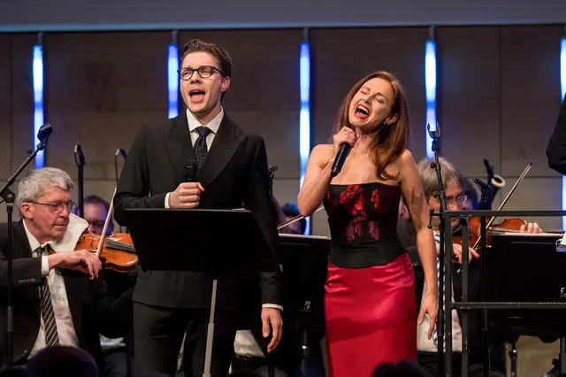 Alois Mühlbacher und Daniela Dett mit dem Bruckner Orchester Linz 