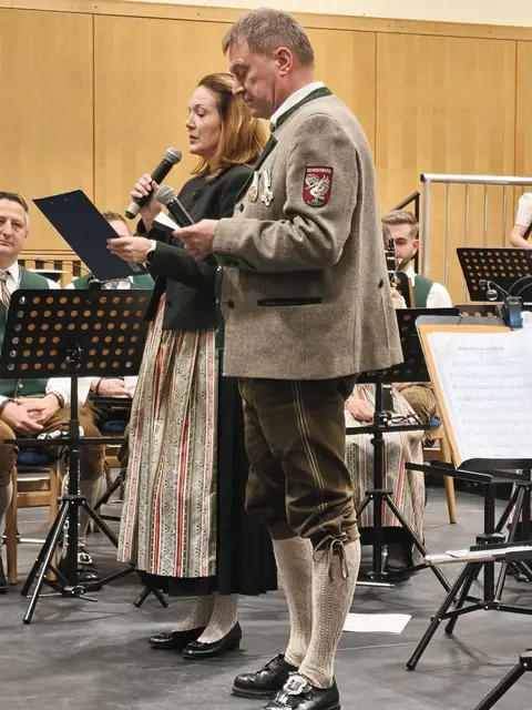 Obmann der Musik Kapelle Bad Schwanberg Gerald Theussl und Obfrau des Musikvereins St. Peter Daniela Theissl... | Foto: Günther Koch 