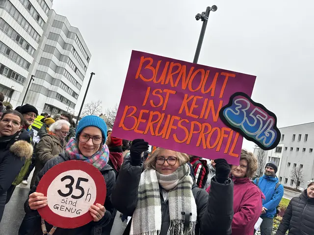 Am Klinikum Wels-Grieskirchen wurde bereits Anfang Dezember protestiert.  | Foto: MeinBezirk