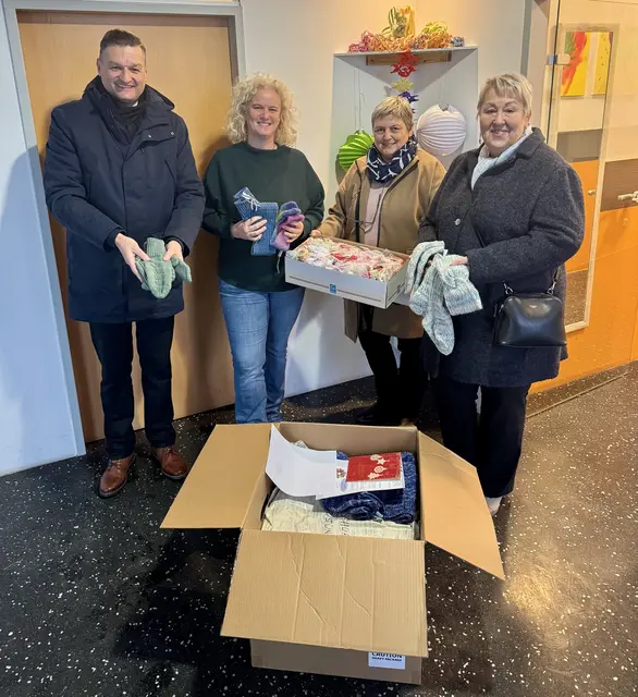LAbg. Michael Gruber (Landesparteisekretär FPÖ OÖ), Silvia Fürweger, BA (stellvertretende Geschäftsführerin Verein Wohnen Steyr), Silvia Haslhofer, Gertrud Baumgartner (Bezirksobfrau OÖ Seniorenring Kirchdorf) (von links)


 | Foto: FPÖ Steyr-Stadt