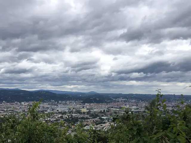 In Graz wurden 2025 österreichweit am häufigsten Feinstaub-Grenzwerte überschritten. (Symbolbild)  | Foto: MeinBezirk Steiermark