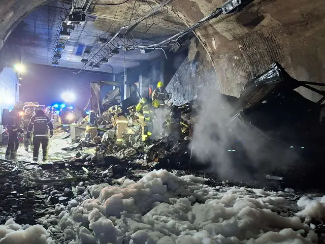 Lkw-Brand im Brentenbergtunnel  | Foto: FFW Golling