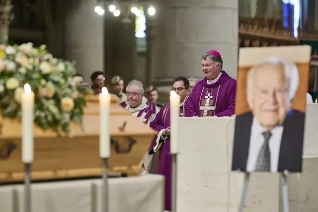 Bischof Manfred Scheuer würdigte in seiner Predigt Landeshauptmann a.D. Josef Ratzenböck als verantwortungsbewussten Politiker mit Liebe zur Welt und den Menschen. | Foto: Land OÖ/Peter Mayr