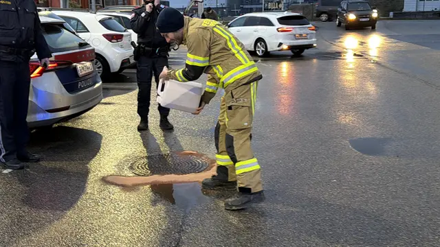 Die Flüssigkeit wurde mit flüssigem Bindemittel gebunden. | Foto: DOKU-NÖ
