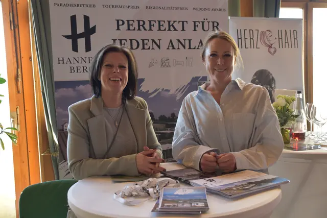 Die Hannersberg-Geschäftsführerinnen Beatrix Ziegler und Anna Malinovic waren ebenfalls dabei. | Foto: MeinBezirk/Michael Strini