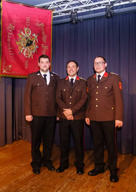 Das Kommando der FF Rekawinkel: V Manfred Kettele jun., Kommandant OBI Ing. Thomas Zekl und Kommandant Stv. BI Christian Kettele. | Foto: FF-Rekawinkel