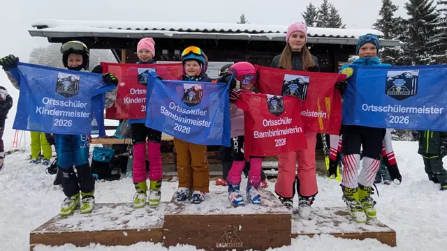 So sehen die SiegerInnen aus: Josef Bucher, Antonia Rubatscherm Julian Riegler, Mathilde Schneeberger, Selina Juen, Felix Rubatscher (v.l.n.r.) | Foto: SVO