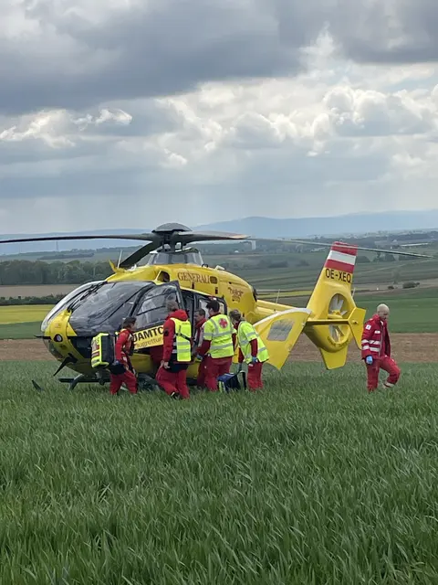 Der Rettungshubschrauber war im Einsatz. | Foto: FF Göllersdorf