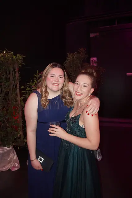 Lena Matzke und Hannah Nachförg am Landeshauptstadtball St. Pölten! | Foto: Michael Berger