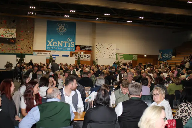 Volles Haus in der Sporthalle in Bärnbach | Foto: Patrick Marcher