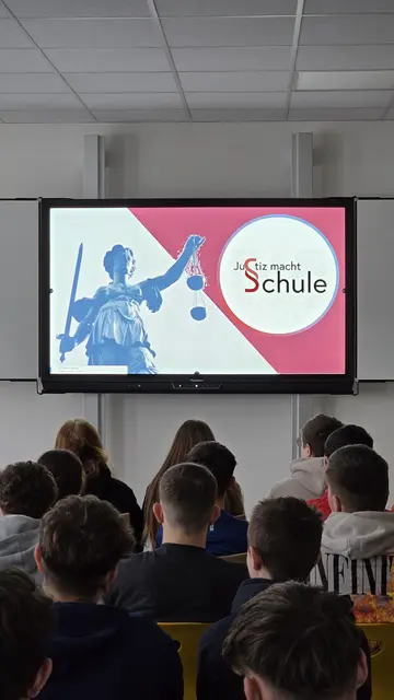 Beim Vortrag "Justiz macht Schule" in der PTS Waidhofen | Foto: PTS Waidhofen/Thaya