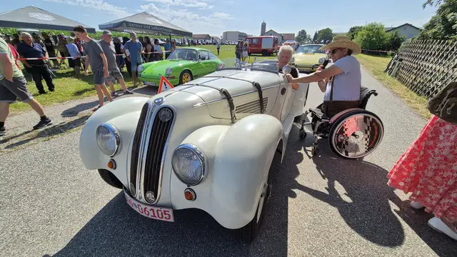 Zahlreiche Oldtimer-Raritäten fanden 2025 den Weg nach St. Radegund. | Foto: Huber-Perez Moreno