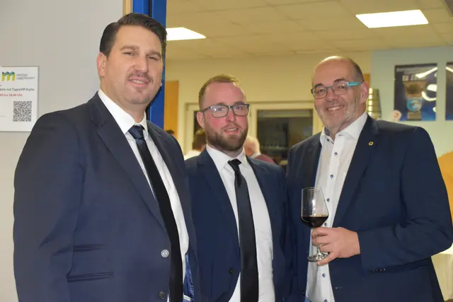 Sportdirektor und Headcoach Horst Leitner, Assistant Coach Roy Dorleijn und Geschäftsführer Thomas Linzer freuen sich auf die beiden Neuzugänge. | Foto: Michael Strini