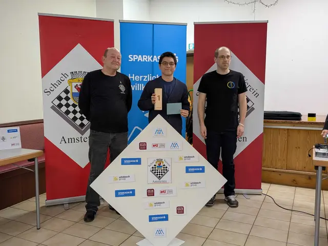 Obmann Günter Rauscher, Fidemeister Alexander Glössl Sota, Matthäus Weiss (Vorsitzender des Mostviertels)
 | Foto: Schachverein Amstetten