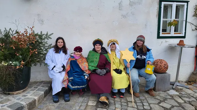 Die Sternsinger sind jedes Jahr unterwegs, um auf aktuelle Missstände in den südlichen Ländern der Erde aufmerksam zu machen.  | Foto: Pfarre Schärding