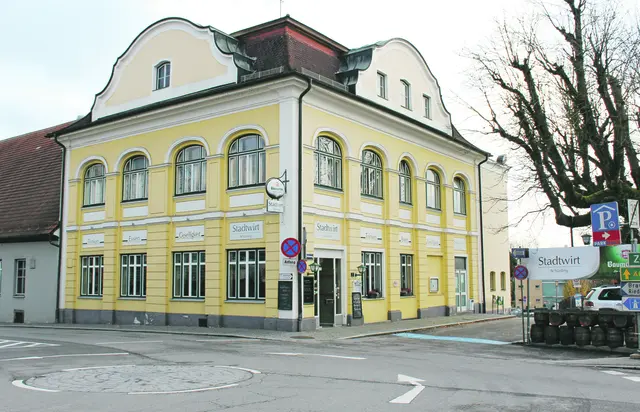 Der Bürgerstammtisch geht beim Stadtwirt in Schärding über die Bühne. | Foto: Judith Kunde/MeinBezirk