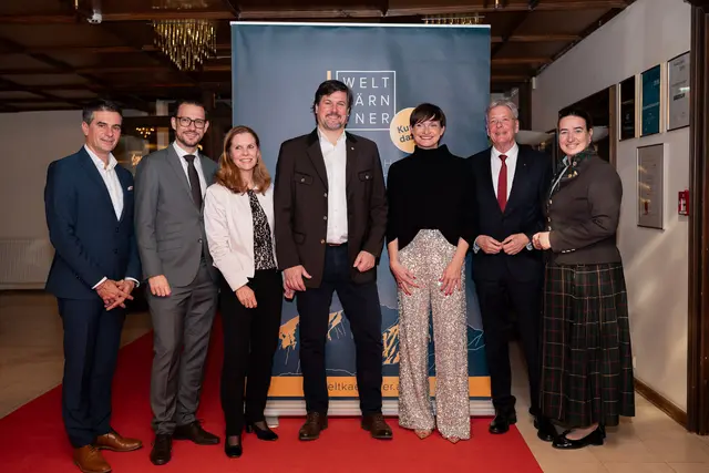 Mario Sonnleitner, Sebastian Schuschnig, Katrin Thum, Christoph Kulterer, Astrid Steharnig-Staudinger, LH Peter Kaiser, Silvia Häusl-Benz/ Bürgermeisterin der Gemeinde Pörtschach am Wörthersee, | Foto: Verein Weltkärntner